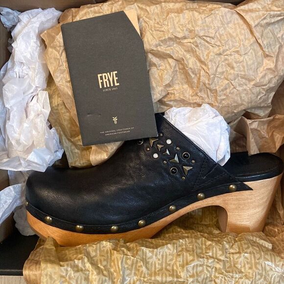 New in Box Frye Jessica Studded Clog Mule Black Women Size 8.5 M *Beautiful* - Picture 9 of 12